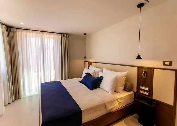 Islet Santorini Infinity Caldera Villa *