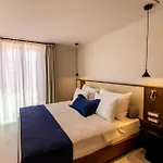 Islet Santorini Infinity Caldera Villa *