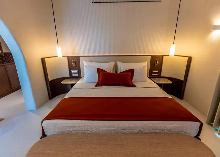 Islet Santorini Infinity Caldera *